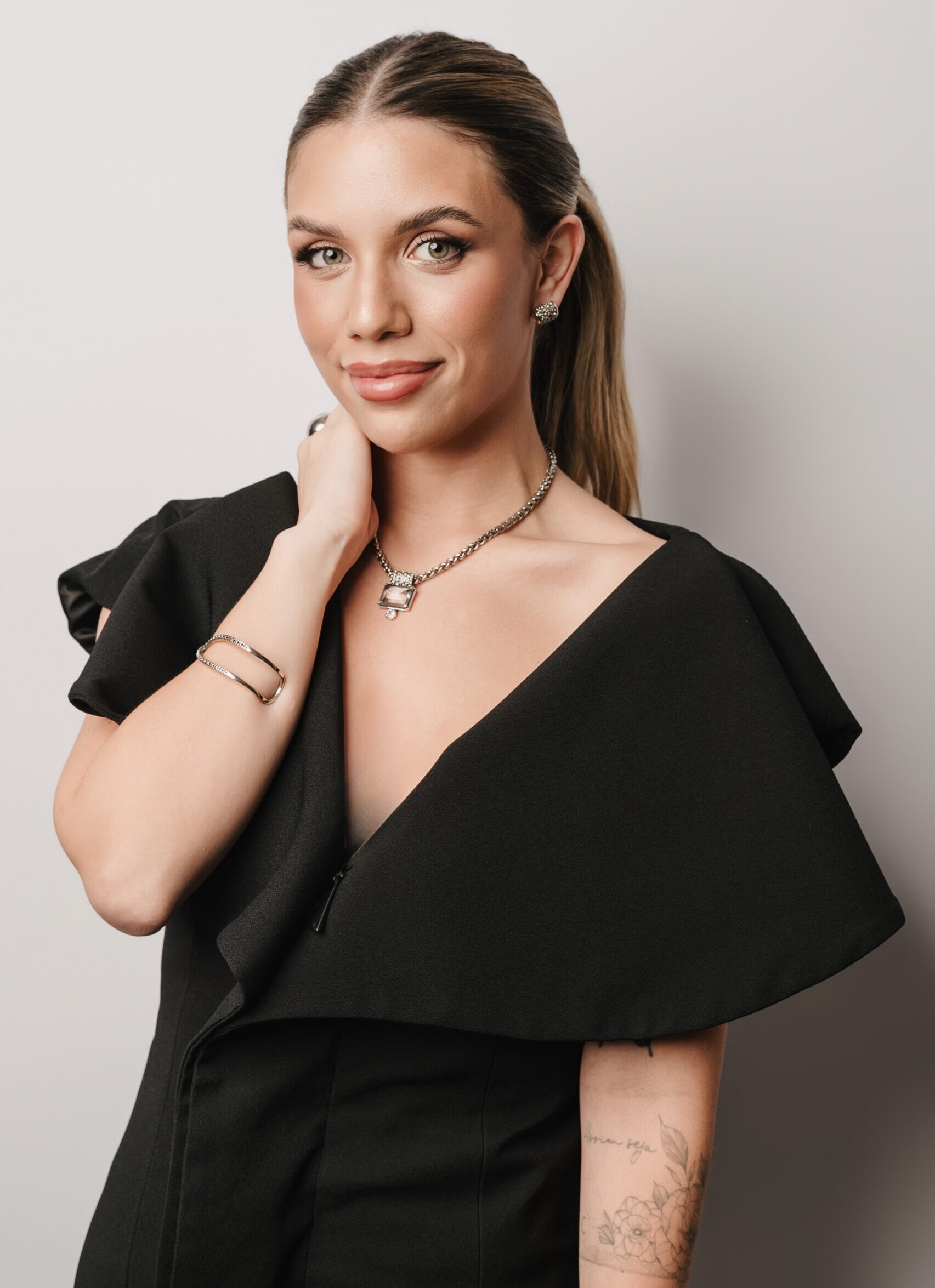 Dra. Gabriela Fenelon